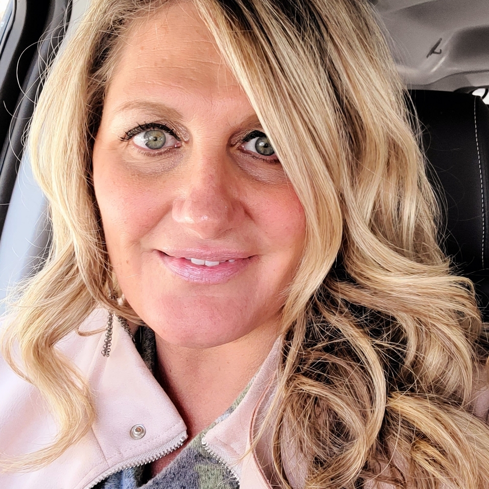 Meet your Posher, Jennifer